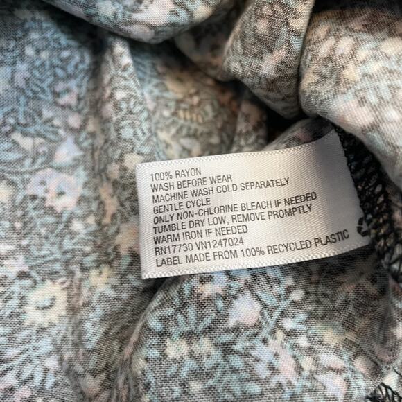 Art Class Ditsy Floral Wide Sleeve Dress - Picture 3 of 3